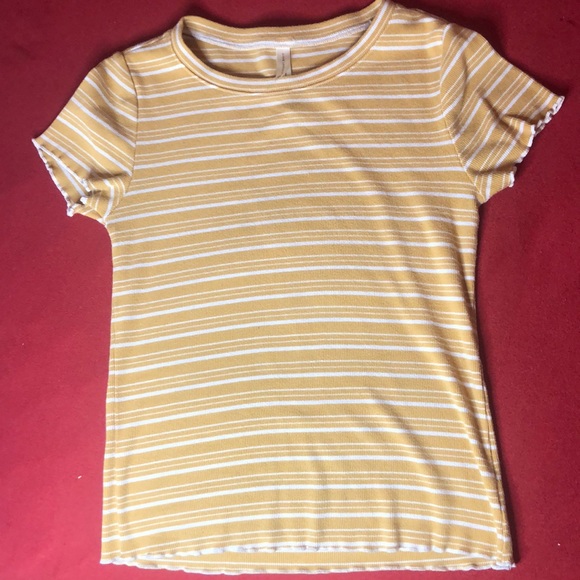 Yellow striped shirt with ruffled botttom - Picture 1 of 2